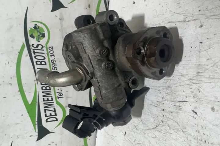 Pompa servodirectie mecanica Volkswagen VW Transporter 2010