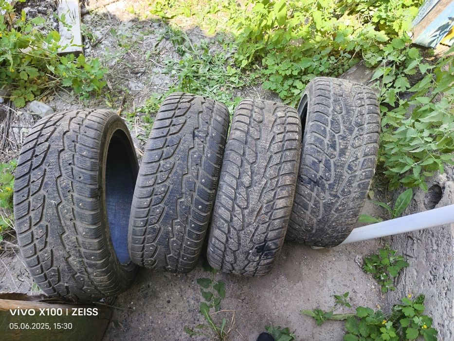 Шины бу зимние с шипами