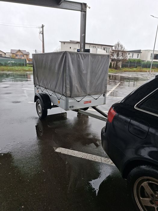 Remorca 750 kg cu prelata