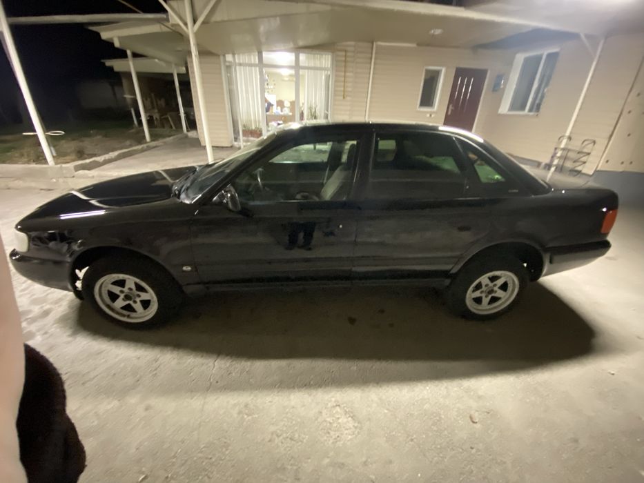 Ауди 100 с4 1992г