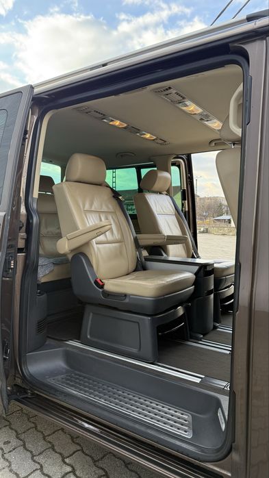 VW caravelle 2.0 BTDI.