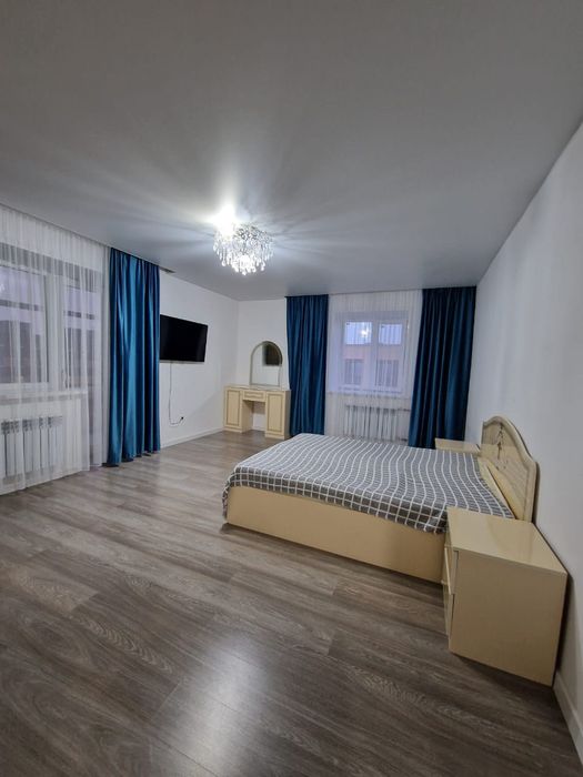 Продам спальный гарнитур