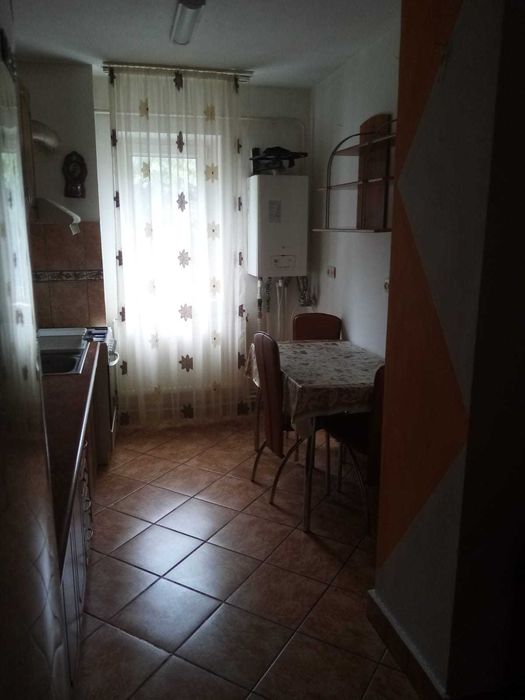 Ofer spre închiriere apartamnet 2 camere Rm.Sarat