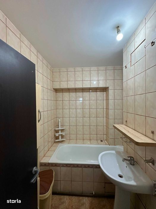Apartament 3 camere decomandat, 85 mp, Păcurari-Petrom
