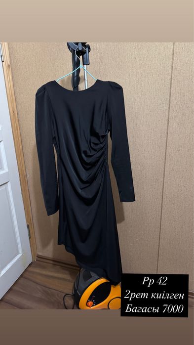 Продам платье , размер 42-44