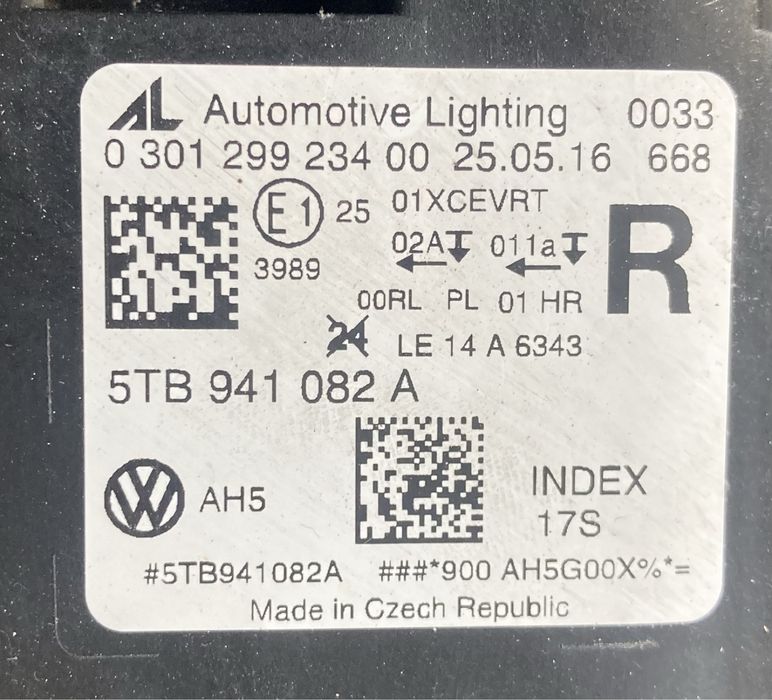 Vw touran 2016 година Full Led Десен Фар Фул Лед