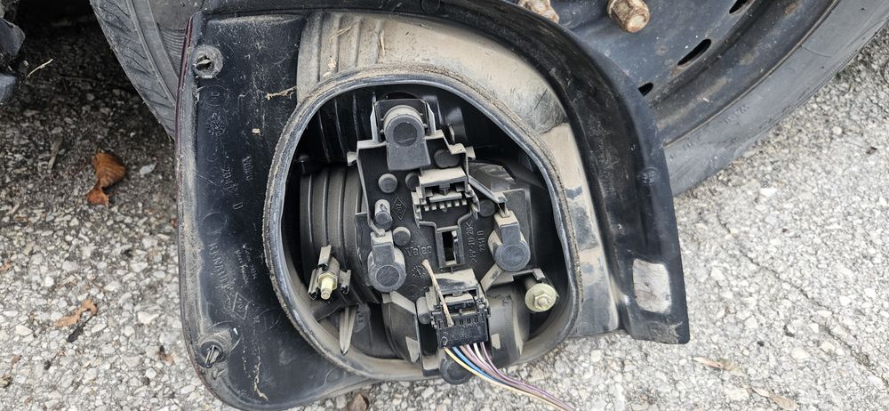 Стопове за рено сценик и задна броня