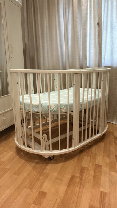 Детская кроватка-качалка