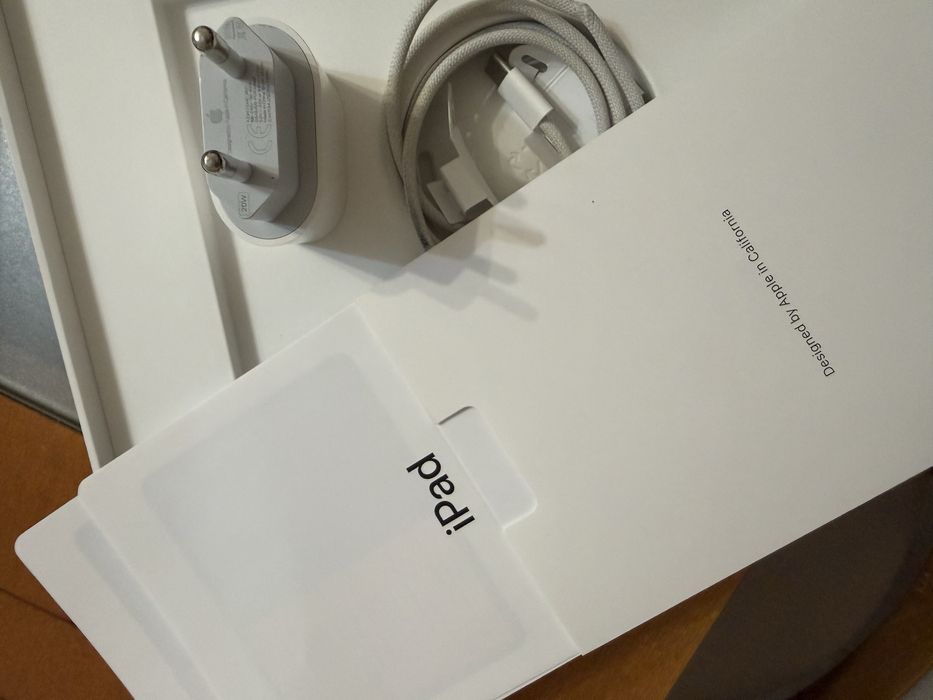 Прекрасен iPad 10 син пълен комплект