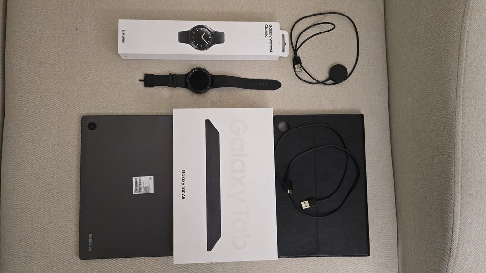 Продам срочно планшет и часы