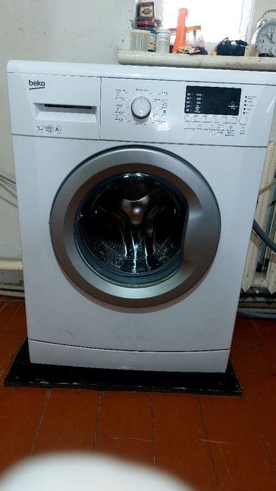 Продам стиральную машину