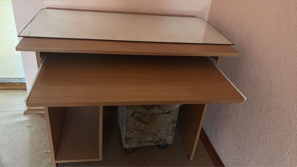 Стол комьютерный