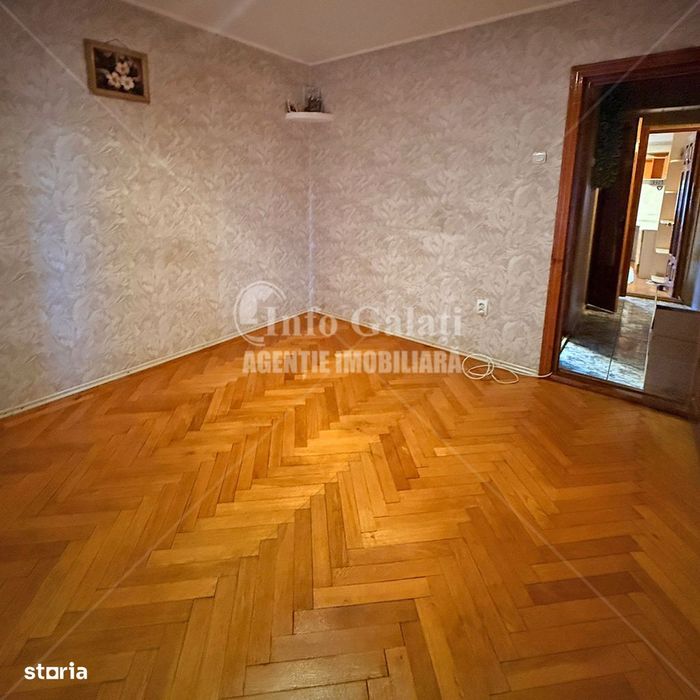 | Apartament cu 4 camere | CENTRU, Fata pe Valuri | 77.000 Euro |