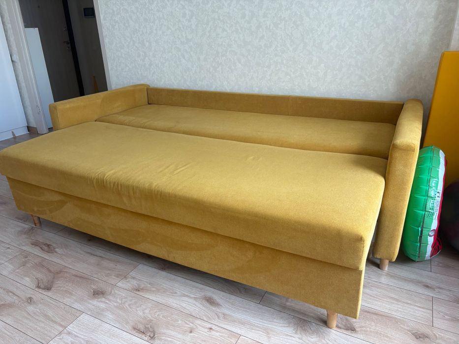 Продаю диван отличного качества