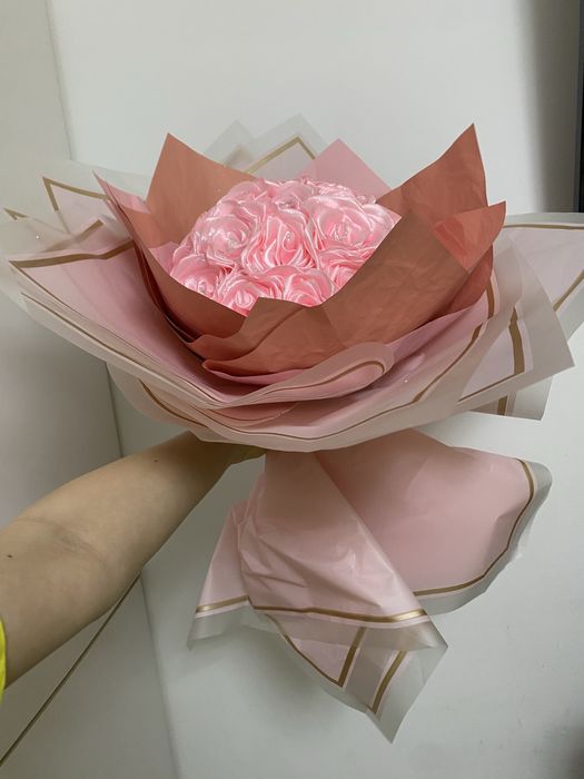 Buchet flori satin-roz cu sclipici