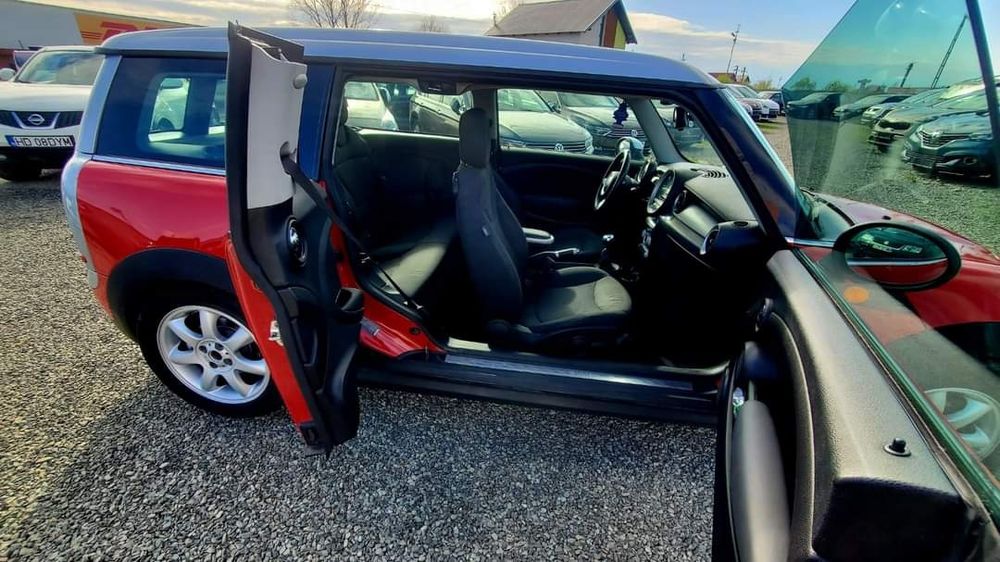 Vând Mini Cooper Clabman