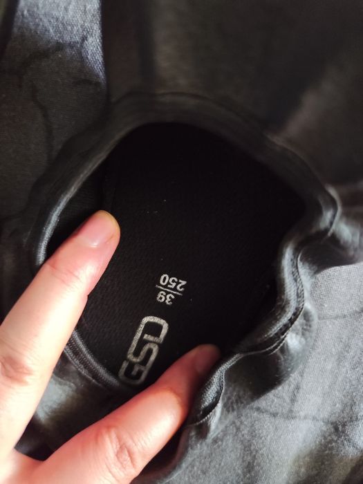 Чешки р 39,цена 2000 новые