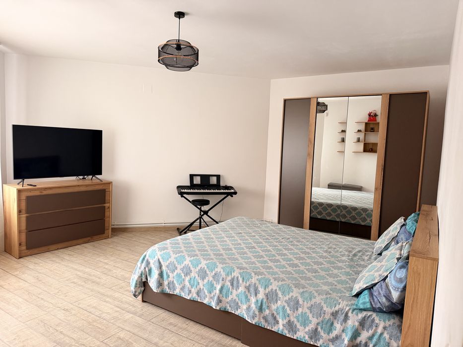 Vand Vilă Spațioasă P + Etaj – Zona Elvila, Palazu Mare (Str. Henry Coandă)
