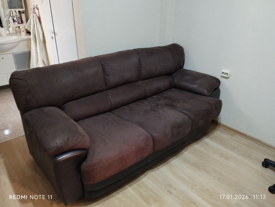 Разтегателен диван