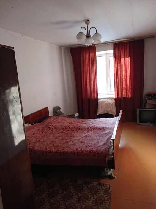 Продам трёхкомнатную квартиру