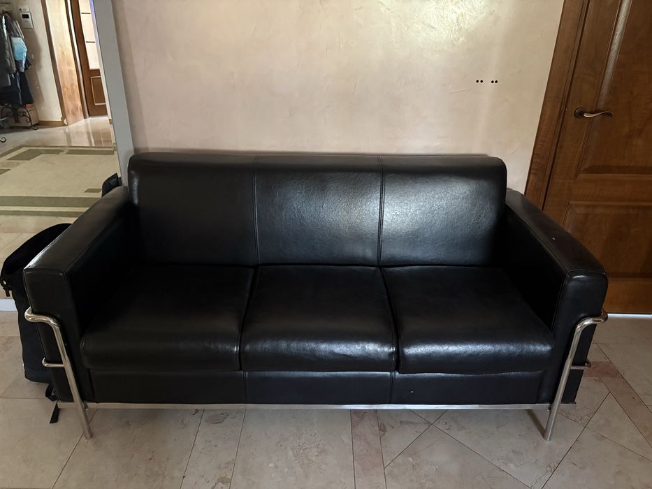 Продаю диванчики