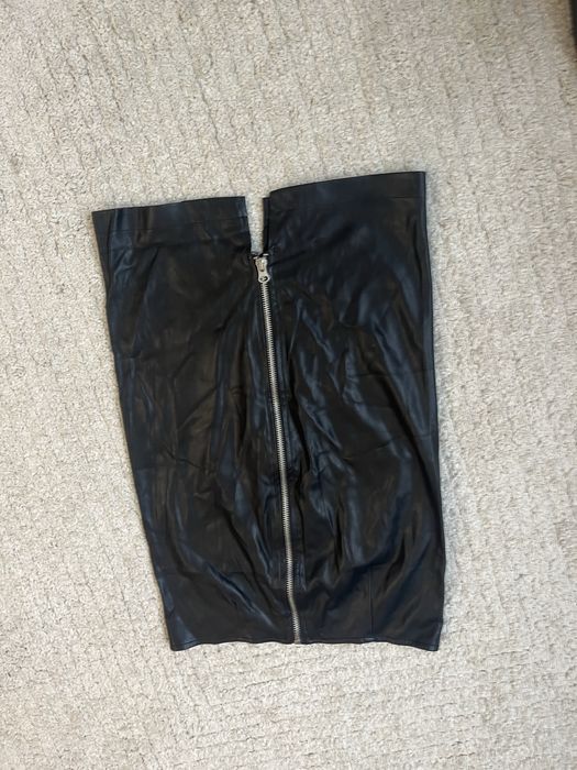 Кожена пола