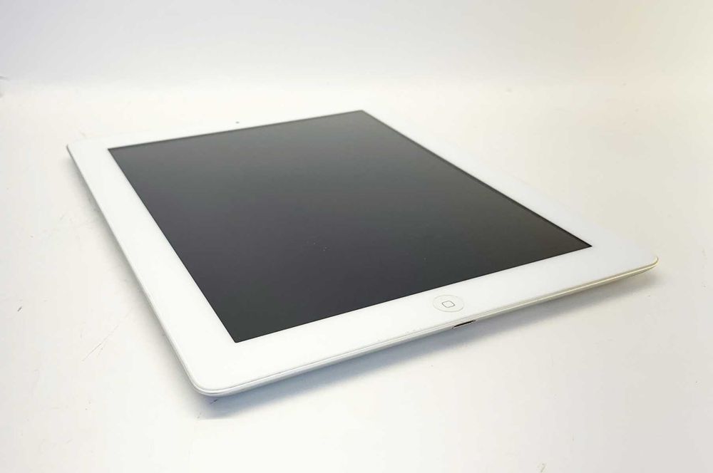 Apple iPad 4th generation silver 9.7 WiFi A1458 16GB