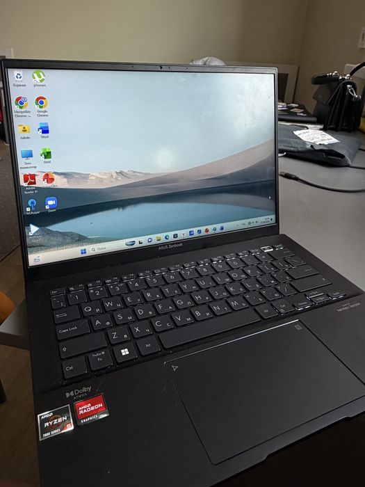 ASUS Zenbook 14 в идеальном состоянии