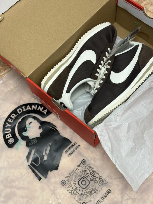 Продам оригинальные nike cortez