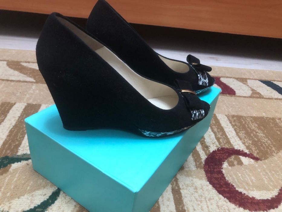 Продается туфли BAVER хорошего качества 37 размера