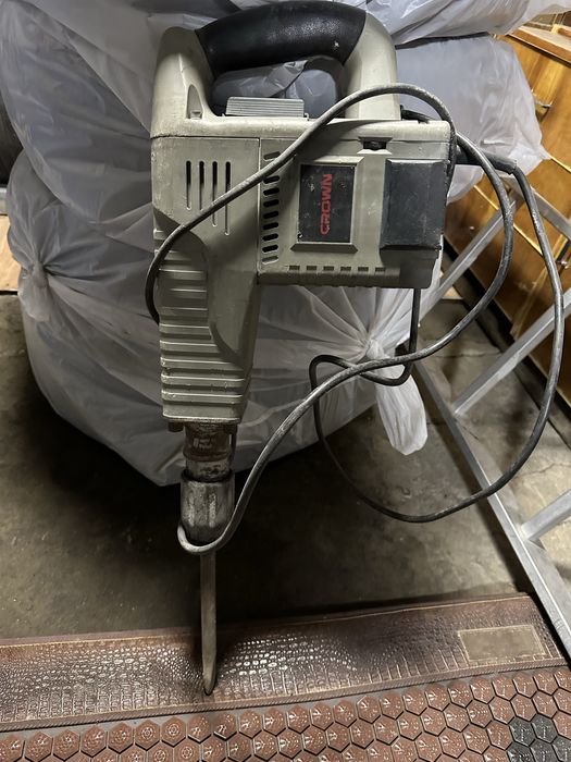 Продам отличный отбойник