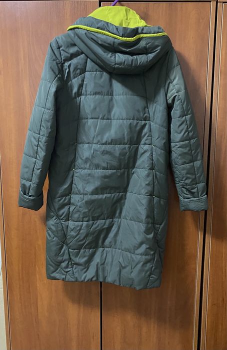 Продам  верхнию одежду