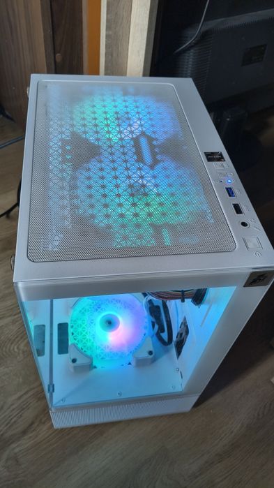 Calculator unitate gaming AMD Ryzen 5 2400g 16gb ram ssd hdd Vega11 2g