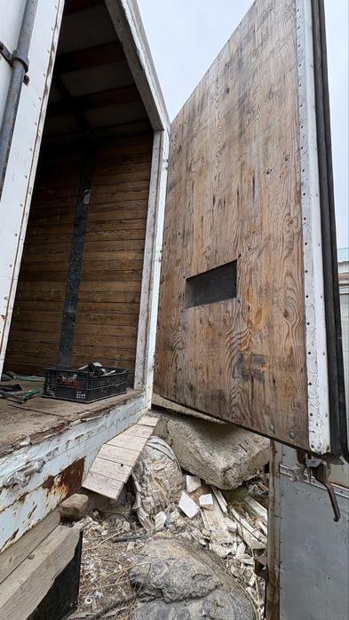 Продам будку (кузов)