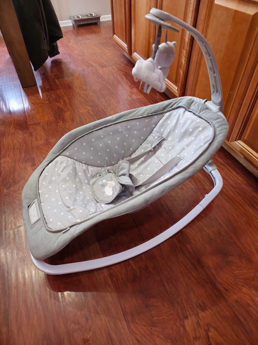 Бебешка люлка-шезлонг