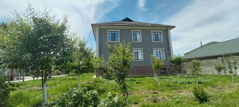 Продам коттедж в 3-уровнях