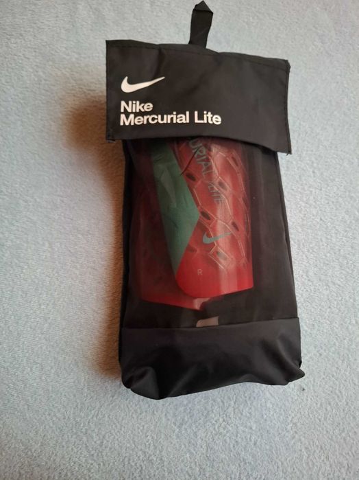 Нови кори за футбол