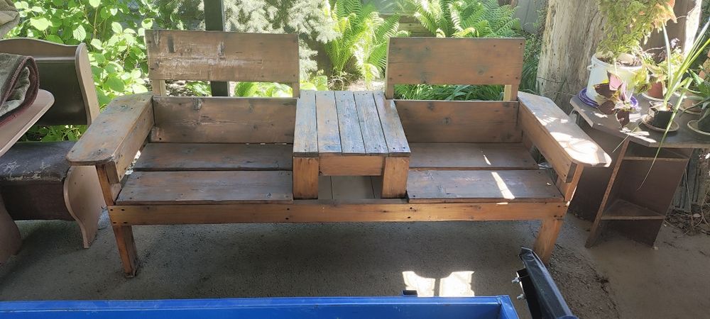 Продам лавочку на двоих