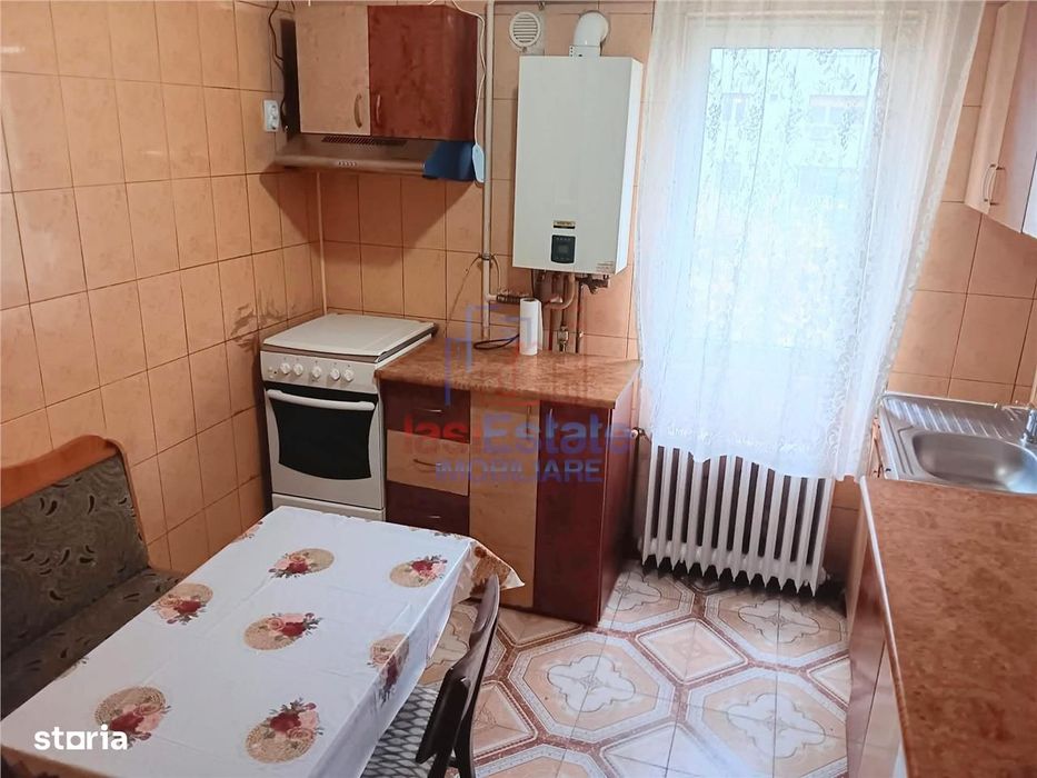 zona Colegiul Racovita Apartament 2 camere Podu Ros