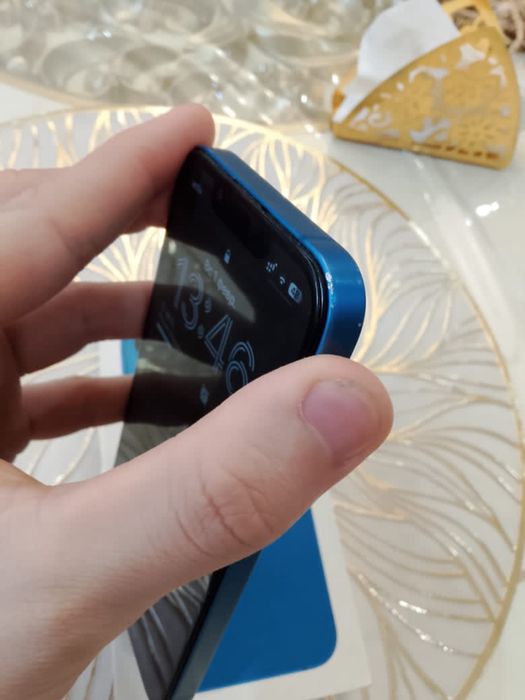 iphone 13 в хорошем состояние.