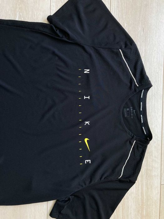 Найк Nike Miler Running Dri Fit мъжка черна тениска размер L