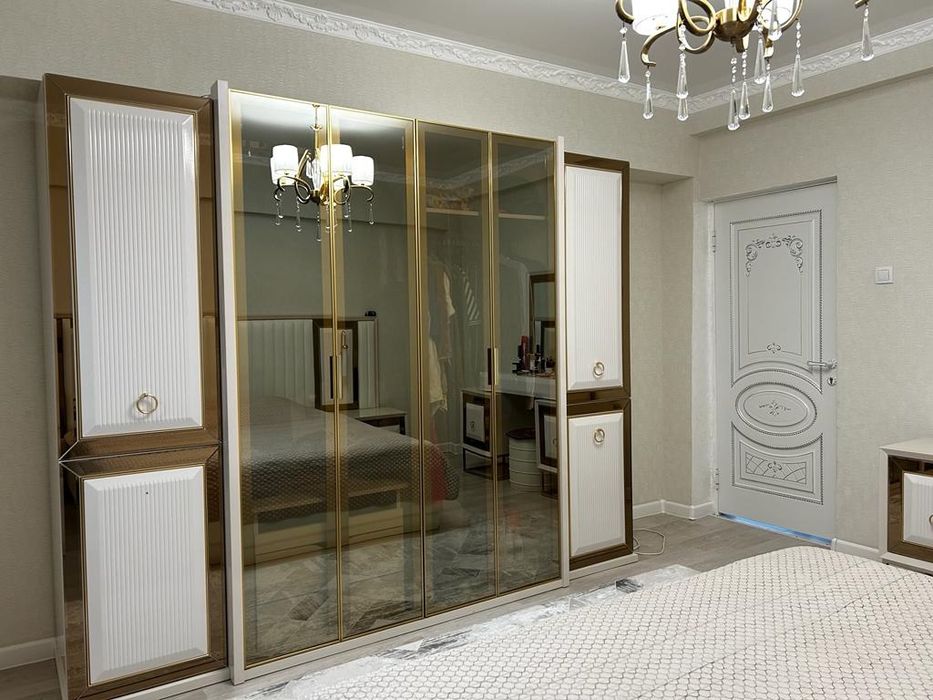 Продаётся спальный гарнитур