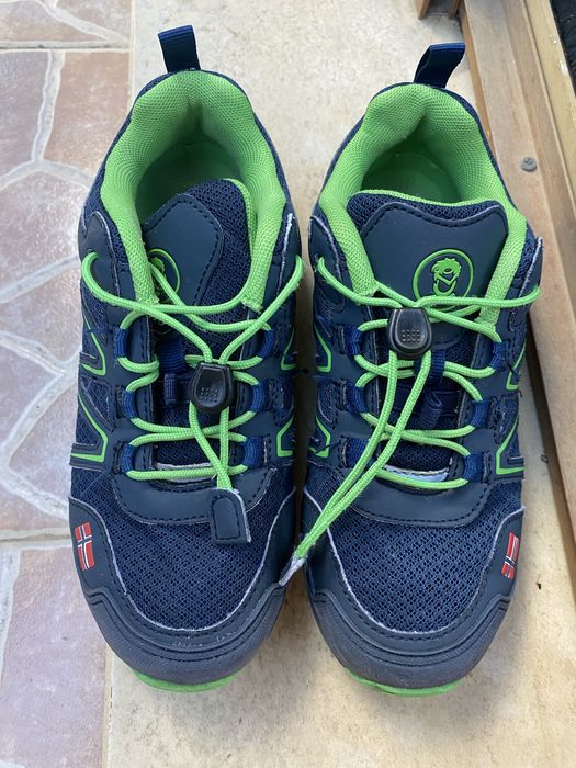 Маратонки за момче 33