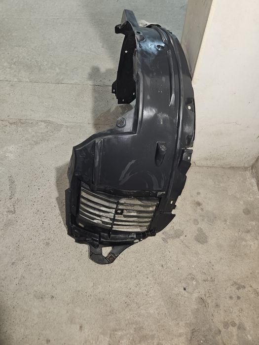 Преден ляв подкалник Honda CRV