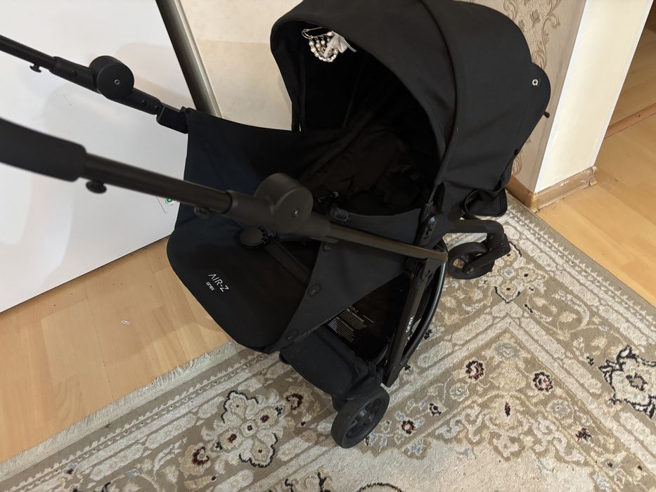 Продам коляску Anex air z