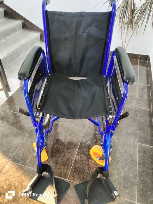 Продаю инвалидную коляску