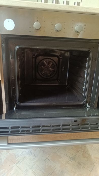 Mobilier de bucătărie în stare perfect buna