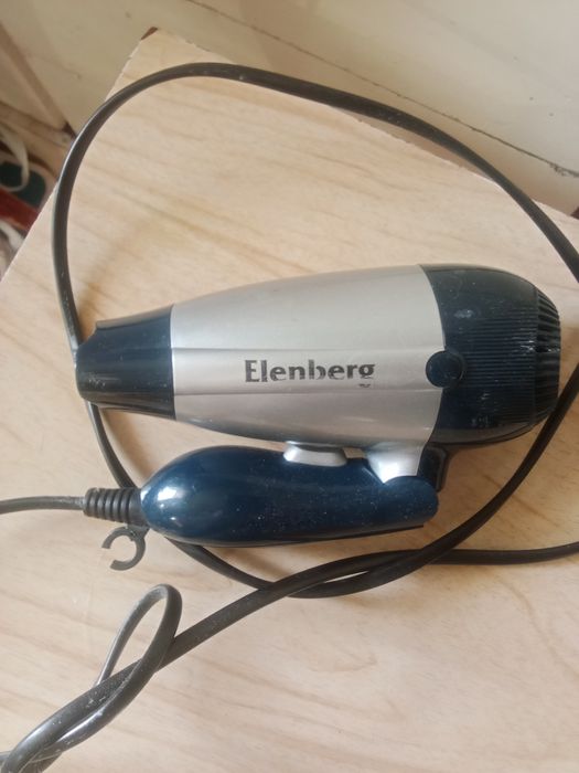 Продам складной фен.