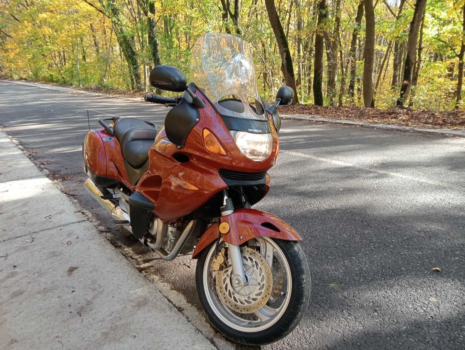 Honda Deauville 650