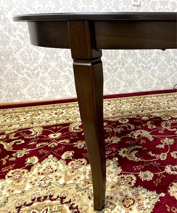 стол Малайзия качественный